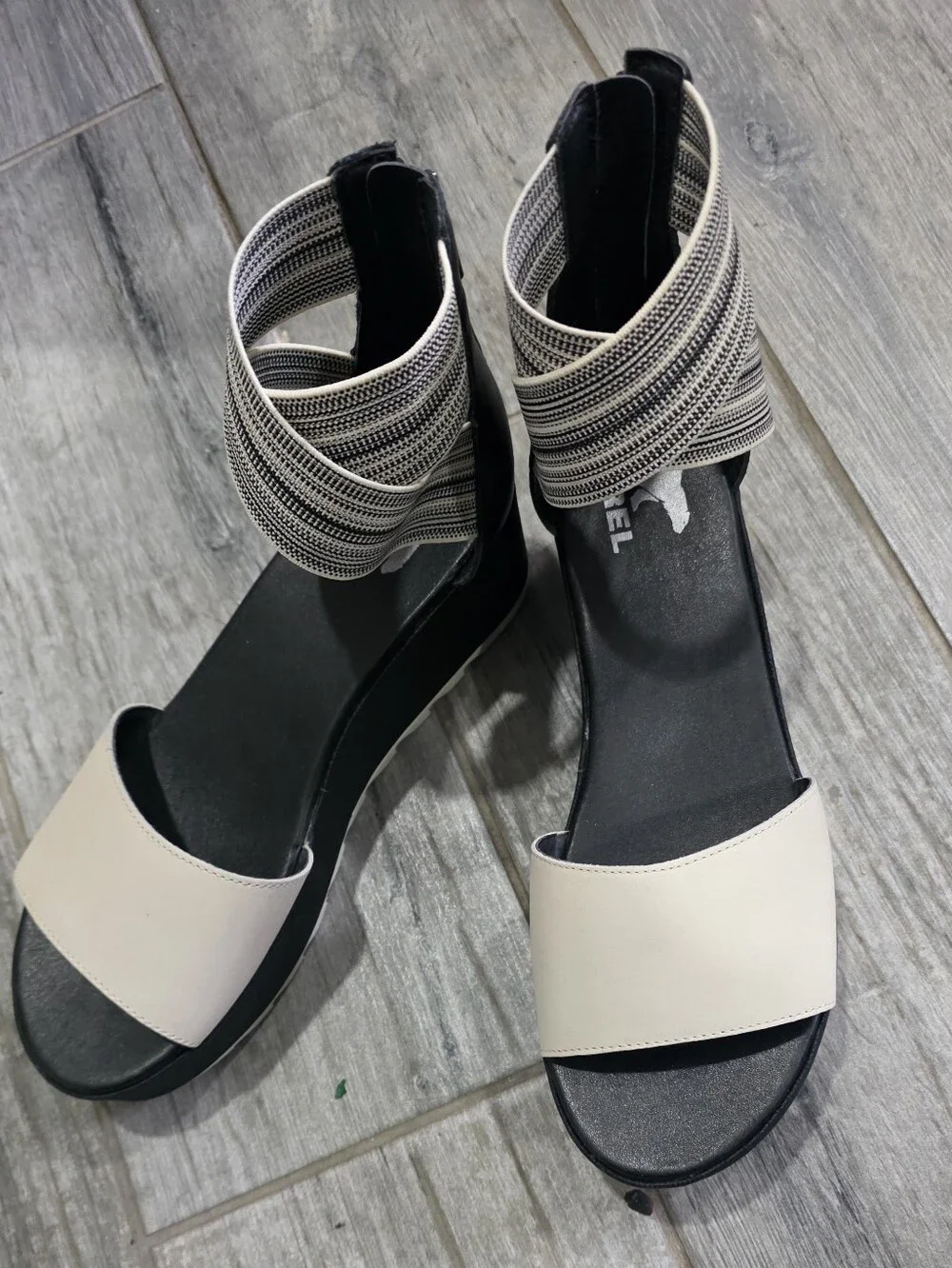 SOREL Women’s Size 10 Black & Ivory/white Wedge Sandals Platform Strappy